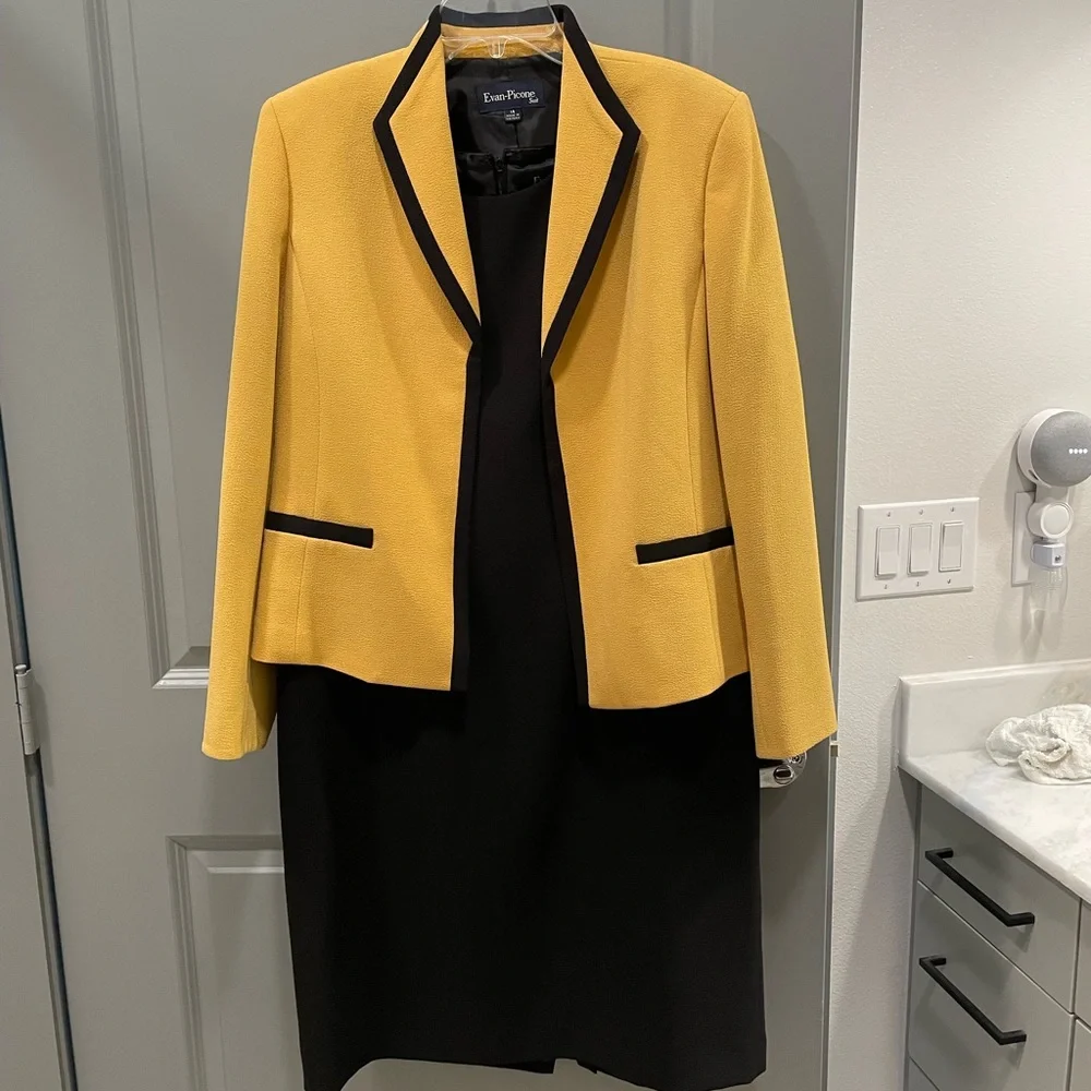 NWOT EVAN PICONE SUIT - Picture 1 of 8